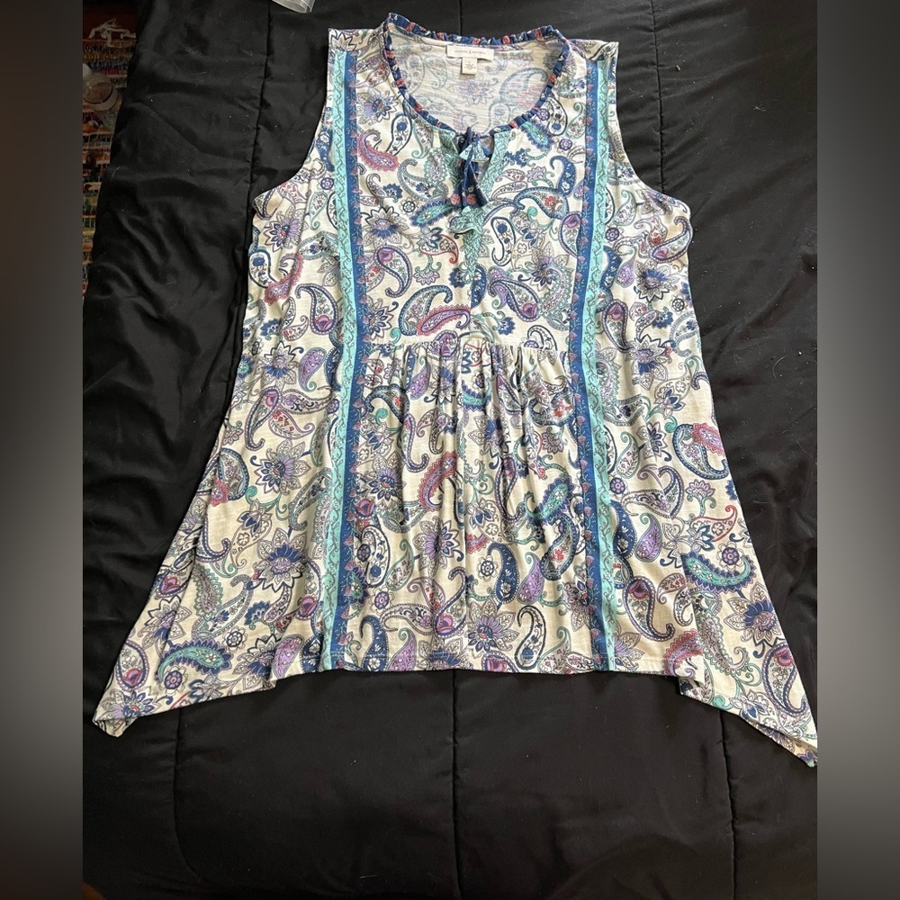 #162 Vintage America Sleeveless Blouse - Picture 5 of 9